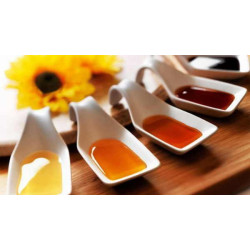 Темний та світлий мед: відмінність, смак та користь