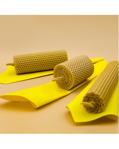 Свічка з вощини жовта (20 см)