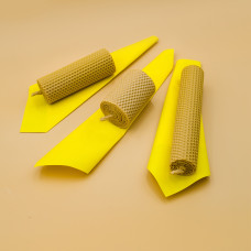 Свічка з вощини жовта (8,5 см)