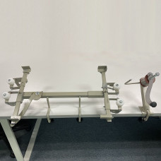 Пристрій для натягування дроту в рамках