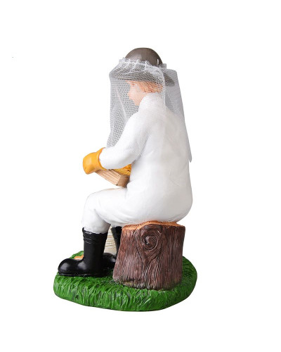 Статуетка-сувенір "Пасічник біля вулика"