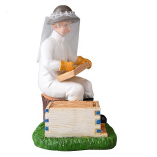 Статуетка-сувенір "Пасічник біля вулика"