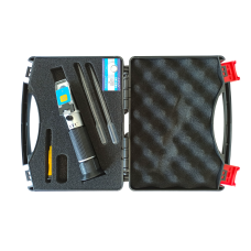 Рефрактометр з підсвіткою