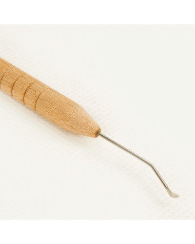 Шпатель для перенесення личинок звичайний