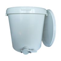 Відстійник поліпропіленовий 30л. з клапаном 6/4