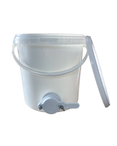 Відстійник поліпропіленовий 10,3л. з клапаном 6/4