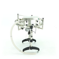 Пристрій для дозування, кремування і накачування меду з столом обертовим