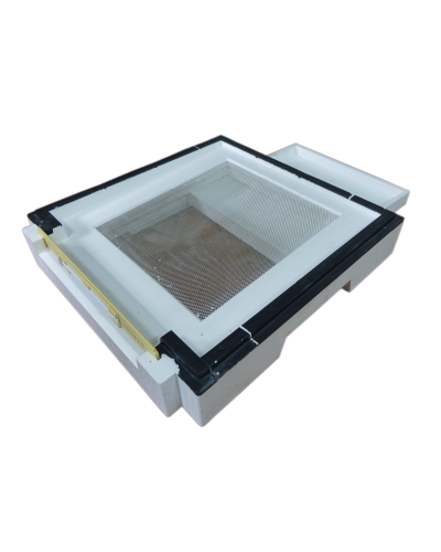 Дно для 12-ти рамкового вулика Lyson пінополістирольне гігієнічне (на 1 сім'ю) нефарбоване Дно для 12-ти рамкового вулика Lyson пінополістирольне гігієнічне (на 1 сім'ю) нефарбоване