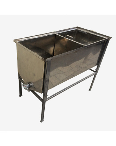 Стіл для розпечатування стільників